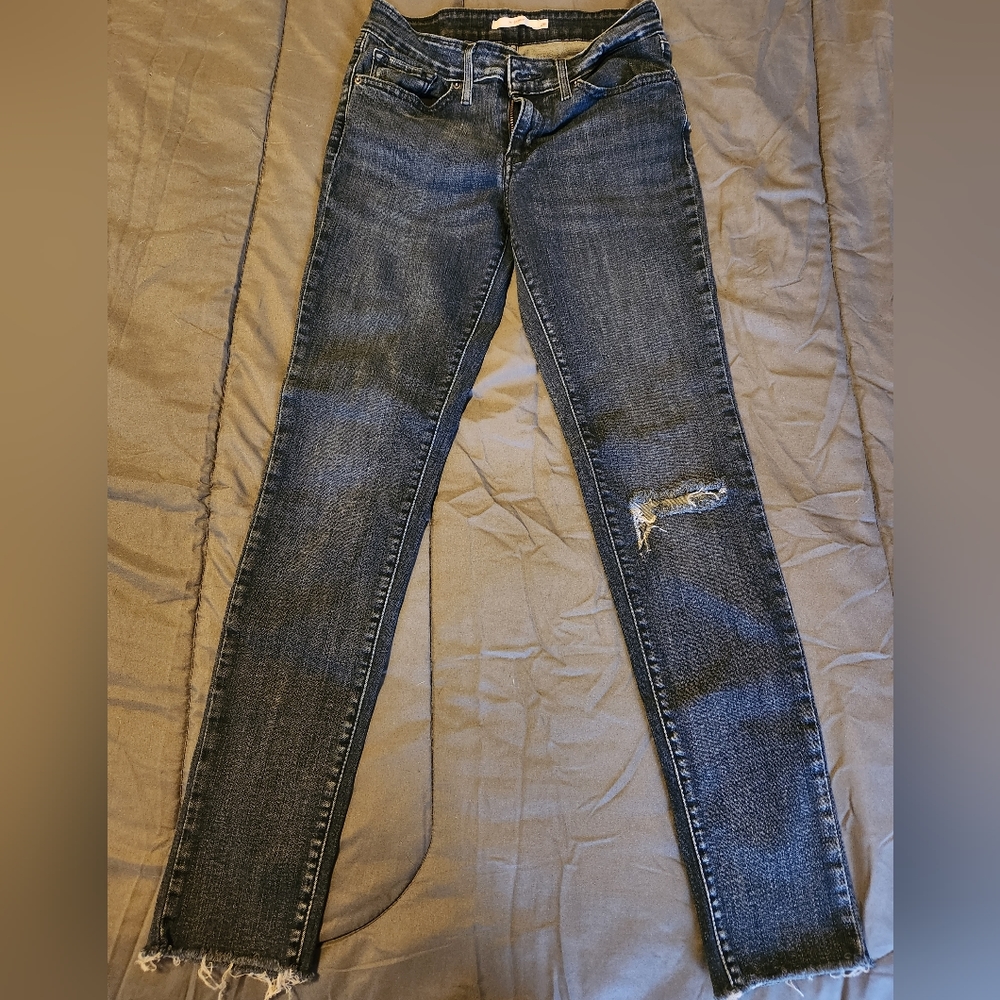 Levi's 28 in Black Wash Skinny Jeans